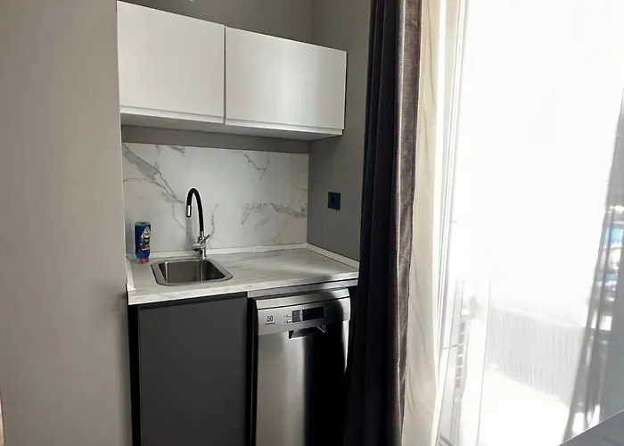 Aqua Infinity- Pool & アパート ナボダリ