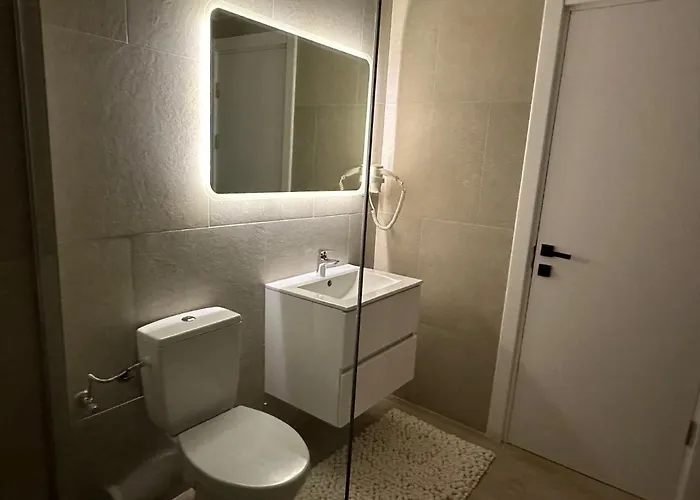 Aqua Infinity- Pool & *